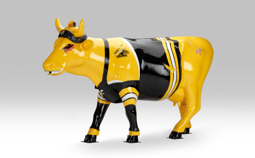 Bruins inspired cow facing left