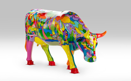 Pop art inspired cow facing right